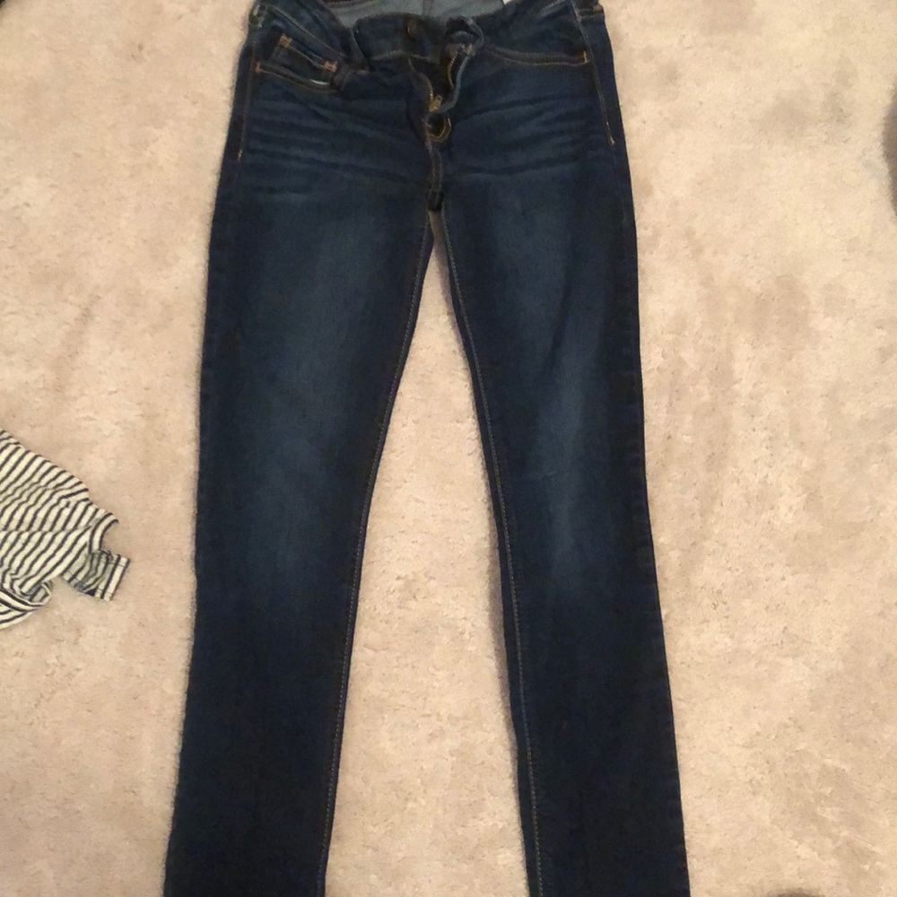 Dark jeans no rips